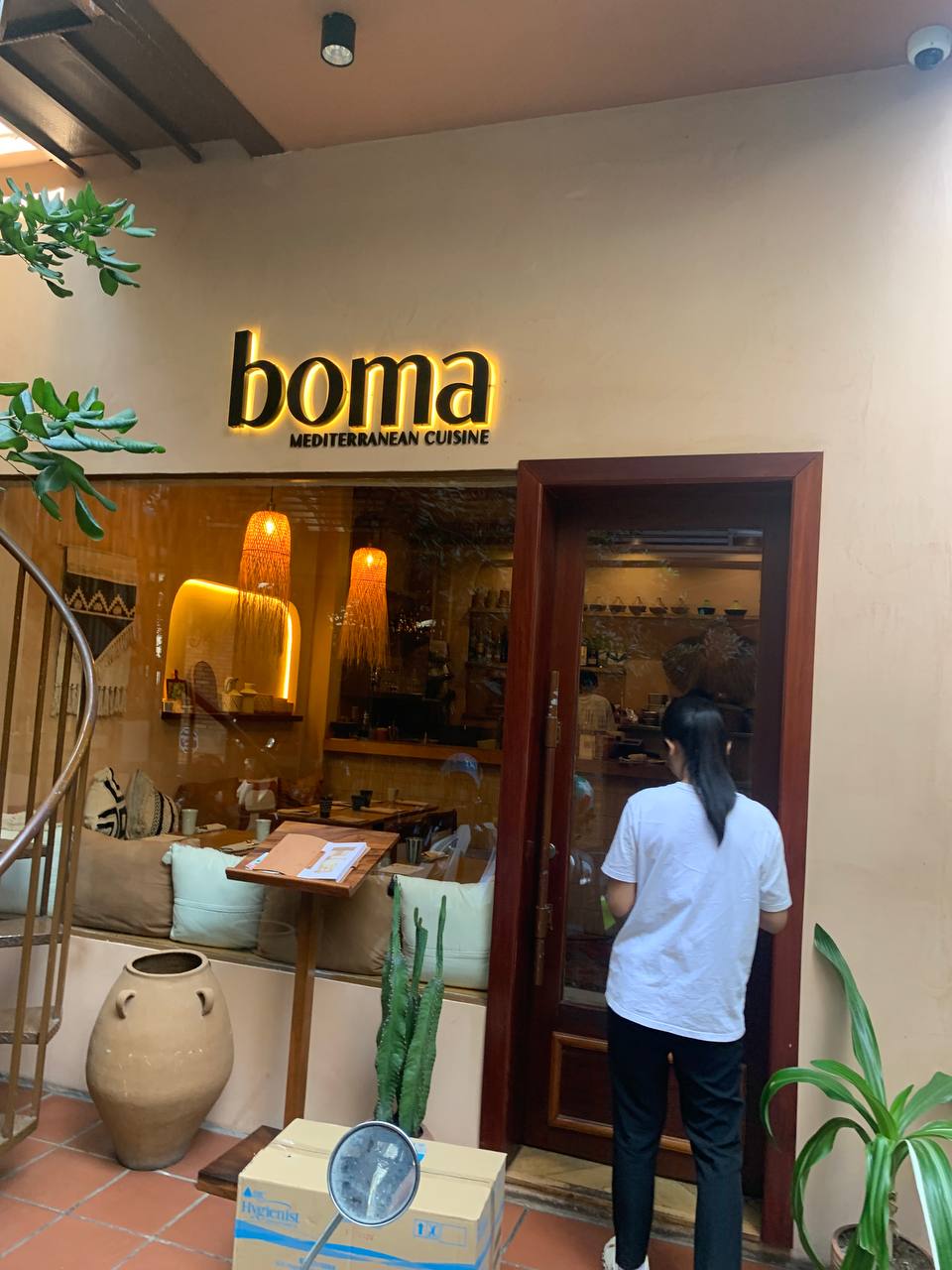 HoReCa distribution highlighting DMP products by Da Houg Heng Enterprise (Image 25)